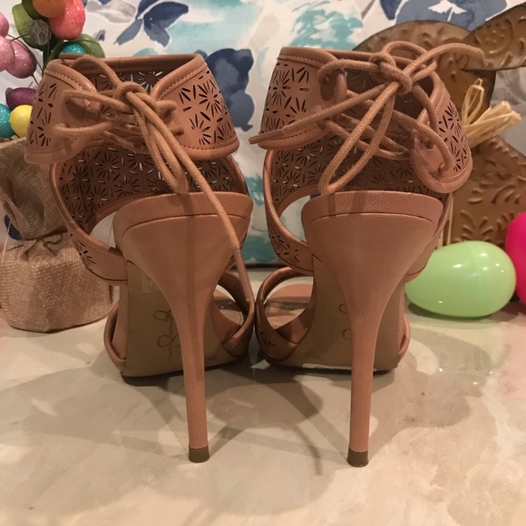 Jessica Simpson - Picture 3 of 5